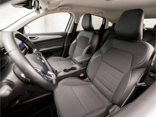 Renault Arkana Renault Arkana 1.3 TCe 140 160Pk Automaat (APPLE CARPLAY, GROOT NAVI, CLIMATE, CAMERA, LEDER, SPORTSTOELEN, ADAPTIVE CRUISE, GETINT GLAS, KEYLESS, NIEUWE APK, NIEUWSTAAT) - afbeelding nr 13