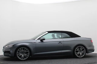 Audi A5 Audi A5 Cabriolet 40 TFSI Sport S Line Edition Leer, Apple Carplay, Verwarmd Stuurwiel, Cruise, PDC, Navigatie, LED, 20'' - afbeelding nr 16
