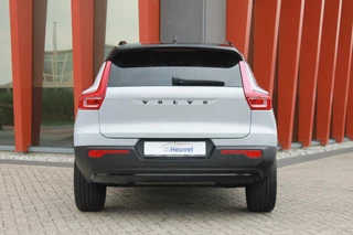Volvo XC40 Volvo XC40 T4 Recharge R-Design | Parkeercamera | Stoelverwarming | Leder | Electr. Stoelen | Glossy Black | Keyless - afbeelding nr 4