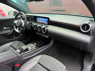 Mercedes-Benz A-Klasse Mercedes-Benz A-klasse 180 Business Solution AMG PANO - afbeelding nr 19