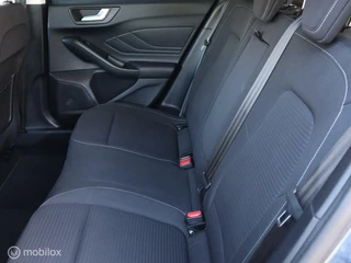 Ford Focus Ford Focus Wagon 125 PK H6 Titanium Navigatie DonkerGlas Trekhaak Chroom Clima Pdc V+A - afbeelding nr 16