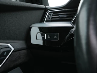 Audi e-tron Audi e-tron 50 Quattro S-Line Launch-Edition-Black 71 kWh (INCL-BTW) *PANO | LEATHER-MICROFIBRE | DIGI-COCKPIT | FULL-LED | MEMORY-PACK | ADAPTIVE-CRUISE | HEATED-SPORTSEATS | NAVI-FULLMAP | KEYLESS | SHIFT-PADDLES | 20