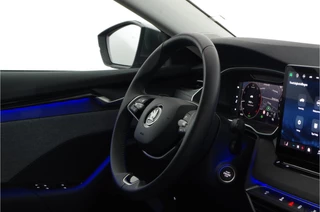 Škoda Octavia ŠKODA Octavia Combi 1.5 TSI MHEV Business Edition > Adapt. cruise/Winter-pakket/sfeerverlichting/Graphite Grey... - afbeelding nr 7