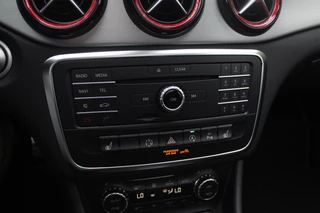 Mercedes-Benz CLA Mercedes-Benz CLA Shooting Brake 250 OrangeArt Edition / Camera / Panoramadak / Memory seats / 18'' / Leder / Groot Navi. / Dodehoek / Nightpakket / Stoelverwarming / Cruise Control - afbeelding nr 24