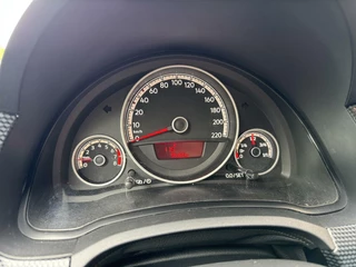 Volkswagen up! Volkswagen Up! 1.0 BMT move up! Airco | Stoelverwarming | Bluetooth | Telefoonhouder | Lichtmetalen velgen | Armsteun | LED Mistlampen voor | Historie aanwezig! - afbeelding nr 5