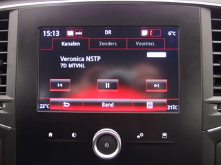 Renault Mégane Estate CARPLAY / NAVI / DAB+ / CLIMA / BLUETOOTH / CRUISE / NL-AUTO - afbeelding nr 23