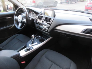 BMW 1 Serie BMW 1-serie 116d Sport Automaat Clima Stoelverwarming PDC - afbeelding nr 9
