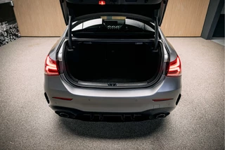 Mercedes-Benz A-Klasse Mercedes-Benz A-Klasse AMG 35 4MATIC Premium Plus Vol uitgevoerde A35 Limo - afbeelding nr 16