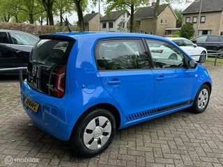 Volkswagen up! Volkswagen Up! 1.0 move up! BlueMotion Airco, Navi, Bluetooth.. - afbeelding nr 4