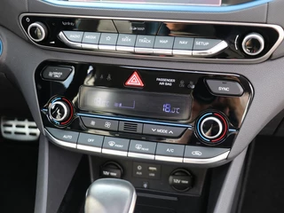 Hyundai IONIQ Hyundai IONIQ 1.6 GDi Premium Sky I Schuifdak I Infinity I Leder - afbeelding nr 14