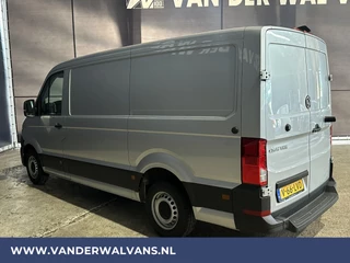 Volkswagen Crafter Volkswagen Crafter 2.0 TDI 141pk L3H2 L2H1 Euro6 Airco | Camera | Apple Carplay | Android Auto Bijrijdersbank - afbeelding nr 2