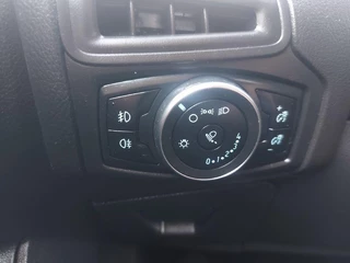 Ford Focus Ford Focus 1.5 Titanium airco,cruise,navigatie,stoel/stuurverwarming,parkeersensoren, - afbeelding nr 23