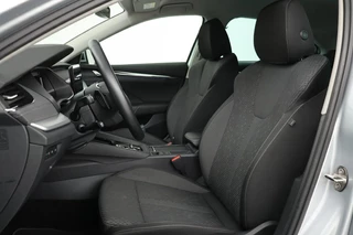 Škoda Octavia Skoda Octavia 1.0 e-TSI Business Edition Plus |  Stoelverwarming | Trekhaak | Camera | Adaptive cruise | Memory | Carplay | Side Assist | Full LED | Keyless | Park Assist | Navigatie - afbeelding nr 5