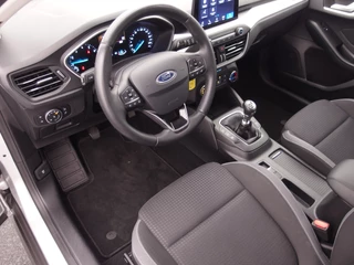 Ford Focus TREKHAAK / CARPLAY / NAVI / AIRCO / PDC / BLUETOOTH / CRUISE / NL-AUTO - afbeelding nr 8