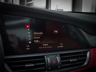 Alfa Romeo Giulia Alfa Romeo Giulia 2.0T Super | PANORAMADAK | KEYLESS | DNA | LANE ASSIST | VOL OPTIES! - afbeelding nr 45