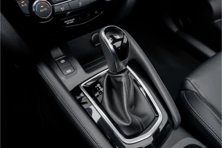 Nissan QASHQAI Pano Leder LED 19