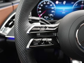 Mercedes-Benz E-Klasse Mercedes-Benz E-Klasse 300e AMG // Burmester 4D // Panoramadak // Headup // Distronic // Leder // Memory // 360 Camera // Stoelventilatie // Keyless - afbeelding nr 25
