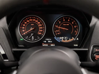 BMW 1 Serie Automaat (NAVIGATIE, CLIMATE, M SPORT STUUR, GETINT GLAS, SPORTSTOELEN, PARKEERSENSOREN, CRUISE, LED KOPLAMPEN, TREKHAAK, NIEUWE APK, NIEUWSTAAT) - afbeelding nr 19