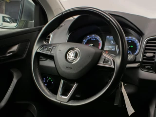 Škoda Karoq Skoda Karoq 1.0 TSI Ambition Sport (APPLE CARPLAY,NAVI,LED,CRUISE,CAMERA,CLIMATE,GETINT,SPORTSTOELEN,PDC,NETTESTAAT) - afbeelding nr 22