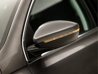 Peugeot 308 (PANORAMADAK, APPLE CARPLAY, GROOT NAVI, DENON AUDIO, KEYLESS, LEDER, SPORTSTOELEN, 360 CAMERA, CRUISE, NIEUWE APK, NIEUWSTAAT) - afbeelding nr 32
