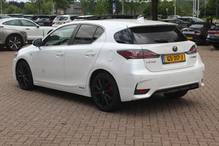 Lexus CT Lexus CT 200h 25th Edition / Camera / Schuifdak / Alcantara / Navigatie / 16'' / Getint glas / Stoelverwarming / Cruise Control - afbeelding nr 3