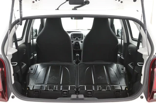 Peugeot 108 Peugeot 108 1.0 e-VTi Access | Airco | 5-deurs! | Bluetooth - afbeelding nr 36