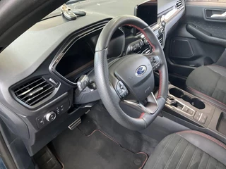 Ford Kuga Ford Kuga 2.5 PHEV ST-Line X | Panoramadak | Trekhaak afneembaar | 19 inch + rode remklauwen | Winter Pack | Adaptive cruise control | Camera | Dodehoeksensoren  | Head up Display | Adaptive LED - afbeelding nr 7
