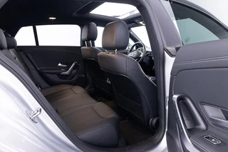 Mercedes-Benz CLA Mercedes-Benz CLA 180 Shooting Brake Luxury Line Automaat | PANORAMADAK | LEDER - afbeelding nr 7