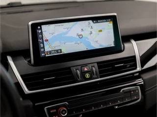 BMW 2 Serie BMW 2 Serie Gran Tourer 220i Executive Sportline 192Pk Automaat (PANORAMADAK, GROOT NAVI, HEAD-UP DISPLAY, LEDEREN SPORTSTOELEN, SFEERVERLICHTING, LED KOPLAMPEN, ELEK ACHTERKLEP, NIEUWSTAAT) - afbeelding nr 9