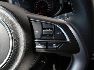 Suzuki Swift Suzuki Swift 1.2 Style Smart Hybrid | Navigatie | Cruise-control | Camera - afbeelding nr 19