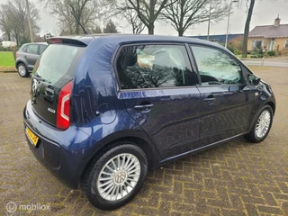 Volkswagen up! Volkswagen Up! 1.0 High up! BlueMotion,navi,airco,lm. - afbeelding nr 5