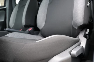 Toyota Aygo Toyota Aygo X 1.0 VVT-i MT Play | Apple Carplay & Android Auto | 4.2” multi in - afbeelding nr 16