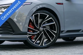 Volkswagen Golf Volkswagen Golf 2.0 TSI GTI Clubsport Pano HK DSG LED - afbeelding nr 12