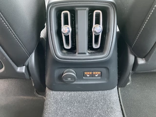 Volvo XC40 Volvo XC40 1.5 T5 Recharge Business Pro 262 pk AUT. | 1e eigenaar | dealer onderhouden | navigatie | trekhaak | leder interieur - afbeelding nr 20