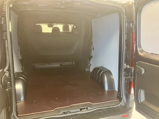 Renault Trafic Renault TRAFIC RED Van T29 L2H1 DC 2.0dC1 150pk |Betimmering | Trekhaak | LED | - afbeelding nr 9
