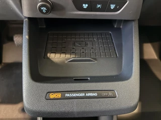 Ford Transit Courier Ford E-Transit Courier Limited 44 kWh 136pk | Ford Voorraad | Driver Assistance Pack | Laadvloerbescherming | Trekhaak | LED Laadruimteverlichting - afbeelding nr 28