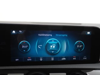 Mercedes-Benz A-Klasse Mercedes-Benz A-Klasse 250e AMG // Panoramadak // Memory // Trekhaak // Keyless // Carplay // Sfeerverlichting // MultiBeam LED // Night Pakket // Augmented Reality - afbeelding nr 40