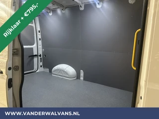 Volkswagen Crafter Volkswagen Crafter 2.0 TDI 140 pk L3H3 L2H2 Euro6 *Rijklaar Direct Rijden* Airco | Camera | Apple Carplay | Cruisecontrol | Chauffeursstoel Android Auto - afbeelding nr 13