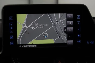 Toyota C-HR Toyota C-HR 1.8 Hybrid Dynamic | Stoel & stuurverwarming |  Adaptive cruise | Camera | Navigatie | Climate control | Keyless - afbeelding nr 13