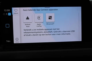 Volkswagen Golf Volkswagen Golf 1.0 eTSI Life | Camera | Adaptive cruise |  Memory | Full LED | Carplay | Side Assist | Park Assist | Sfeerverlichting | DAB - afbeelding nr 24