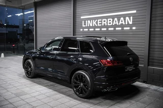 Volkswagen Touareg Volkswagen Touareg R 3.0 TSi eHybrid 4MOTION | Full Option | Panodak | Massage | Trekhaak | Black Style | 21 inch | - afbeelding nr 13