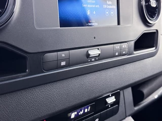 Mercedes-Benz Sprinter Mercedes-Benz Sprinter 517 1.9 CDI Bakwagen Meubelbak 1000KG Laadklep Apple Carplay/Android Auto Cruise Control - afbeelding nr 10