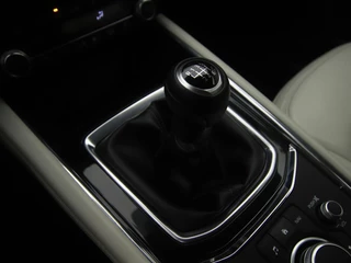 Mazda CX-5 Mazda CX-5 2.0 SkyActiv-G Business Luxury met vaste trekhaak : dealer onderhouden - afbeelding nr 38
