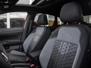 Volkswagen Taigo Volkswagen Taigo 1.5TSi DSG R-Line Black Style | Matrix LED | Pano schuifdak | Keyless entry & start | Camera | Sperdiff. | TravelAssistPack | Adaptive Cruise Control | Drive Mode select | Trekhaak afn.kogel | Nw.pr. € 45.768,- - afbeelding nr 26