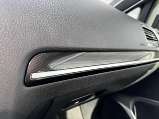 Volkswagen Golf Volkswagen Golf 2.0 TSI GTI|300PK|Pano|Adaptive cruise|Leder - afbeelding nr 36