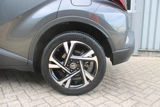 Toyota C-HR Toyota C-HR 1.8 Hybrid Dynamic 1e Eigenaar NL Auto | Parkeersensoren | Full Led. - afbeelding nr 44
