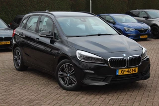 BMW 2 Serie BMW 2 Serie Active Tourer 225xe iPerformance High Executive / Camera / Leder / Head-up / Navigatie / Sportstoelen / 17'' / Stoelverwarming / Cruise Control - afbeelding nr 32