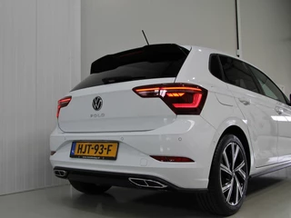 Volkswagen Polo Volkswagen Polo 1.0 TSI 110pk DSG R-Line | Acc | Lane | Camera - afbeelding nr 9