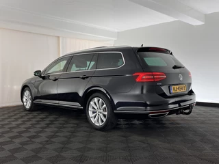 Volkswagen Passat Volkswagen Passat Variant 1.4 TSI GTE Highline Aut. *PANO | LEATHER-ALCANTARA | FULL-LED | NAVI-FULLMAP | ERGONOMIC-SPORT-SEATS | CARPLAY | CAMERA | DAB+ | ECC | HEATED-SEATS | PDC | TOWBAR | SHIFT-PADDLES | AMBIENT-LIGHT | 17''ALU* - afbeelding nr 4
