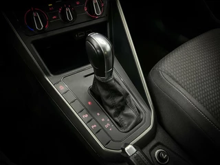 Volkswagen Polo Volkswagen Polo 1.0 TSI DSG Carplay | Cruise | Sensor | NAP - afbeelding nr 21